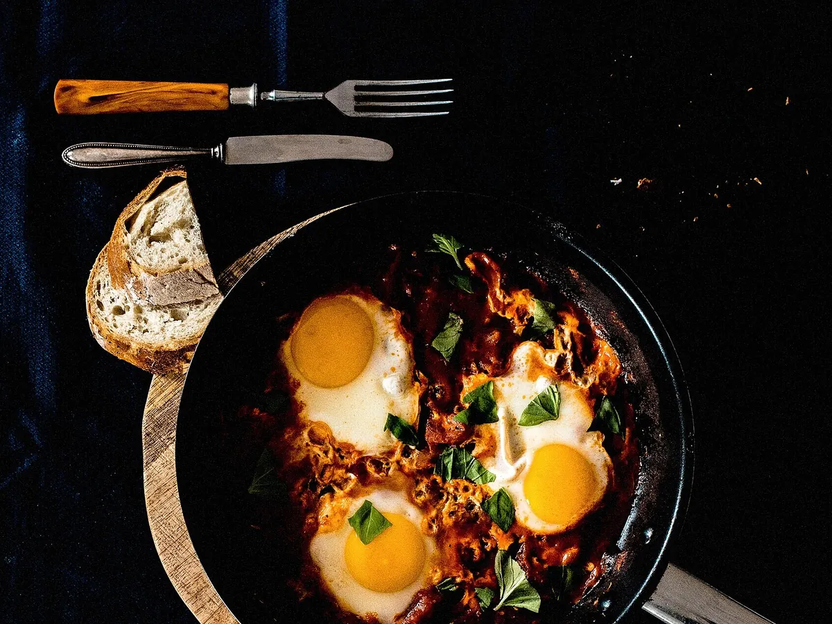 Eggs with tomato